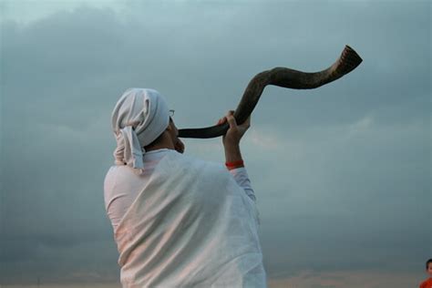 blowing  shofar  israel flickr photo sharing