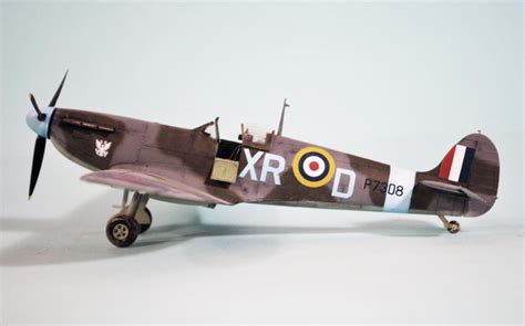 “tally Ho ” Eduard 1 48 Limited Release Spitfire Iia And Iib Imodeler