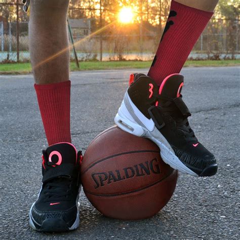 basketball sock  chalktalk sports petagadget
