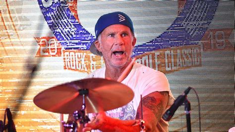 Rhcp S Chad Smith Supports Daughter Ava Maybee S Musical