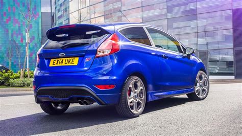 ford fiesta st hatchback  review auto trader uk