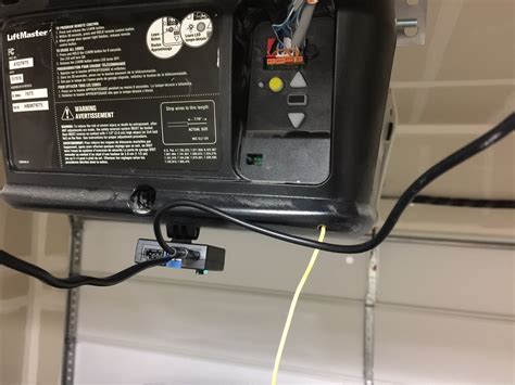 liftmaster safety sensor wiring