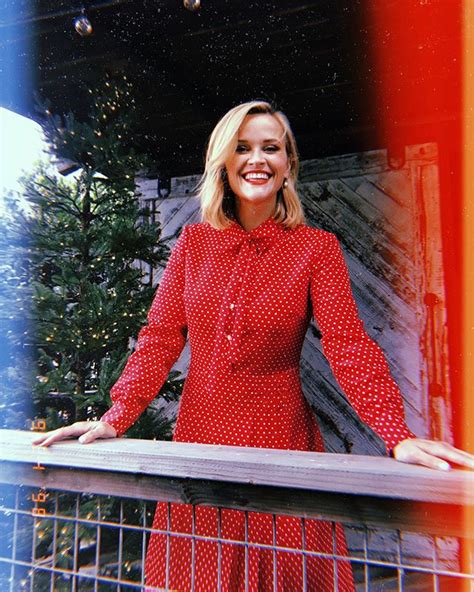 reese witherspoon sexy in red dress celeblr