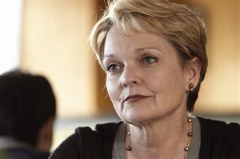 All About Celebrity Pamela Reed Birthday 2 April 1949