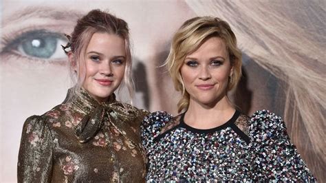 reese witherspoon daughter photos lookalike happy