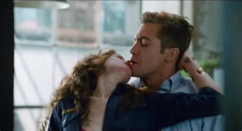 Movie Love And Other Drugs — Kyle Reviews Everything