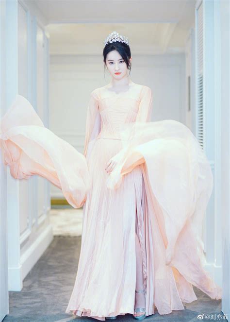 Liu Yifei Shines Like A Goddess For A Chaumet Event