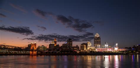 photograph  downtown cincinnati    covington rcincinnati