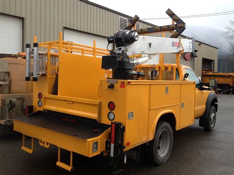 service cranes  trucks hydraulic truck mounted crane equipment