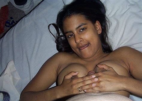 Hot Indian Bhabhi Naked Boobs Photos Collection