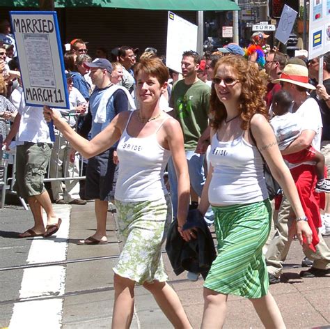 file lesbian married couple wikimedia commons