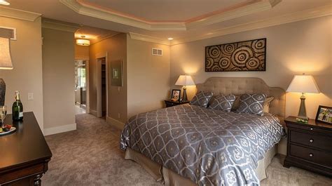 images  wayne homes master suites  pinterest ceramics models  bedrooms