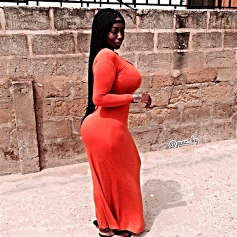 this endowed actress wants you guys to see her assets