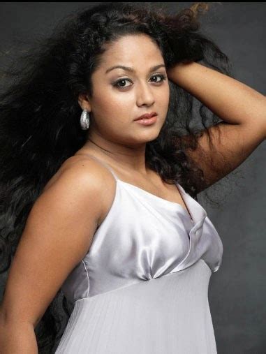 Sri Lanka Actress Nilanthi Sri Lankan Hot Actress Picture Gallery