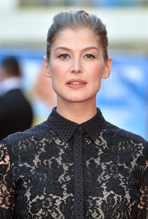 Rosamund Pike In Half Lace And A Collar Lainey Gossip