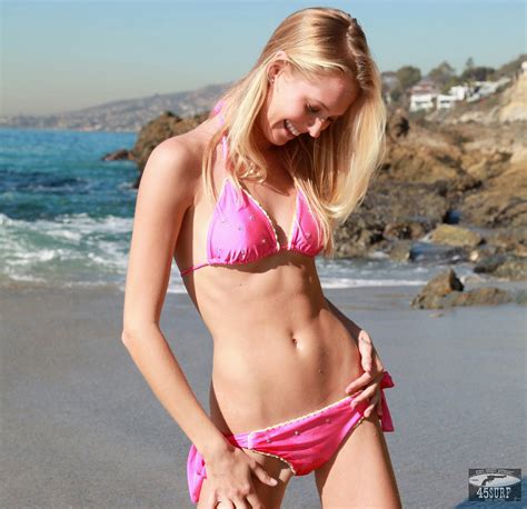 Canon 5d Mark Ii Photos Of Beautiful Blonde Swimsuit Bikini Model
