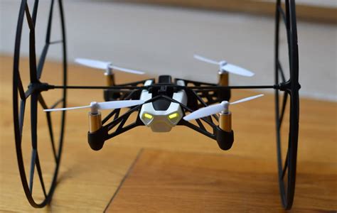 test du parrot mini drone rolling spider sur begeekfr