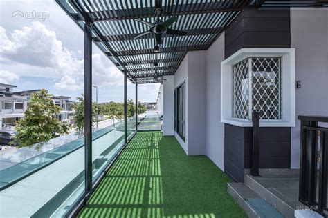 malaysian balcony designs   perfect  gardening atapco