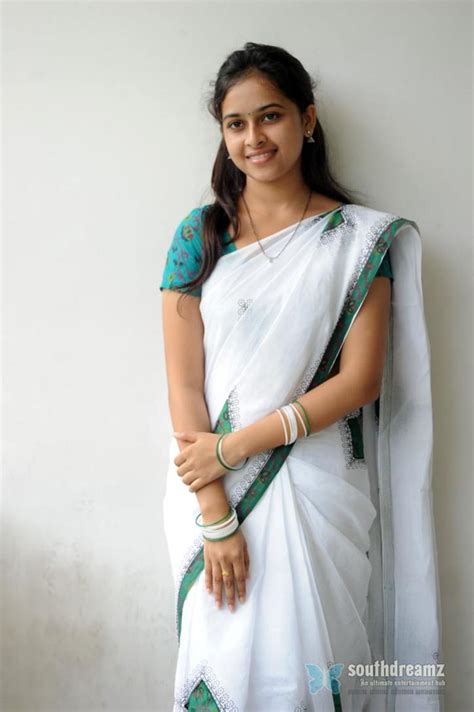 Sexy Tamil Actress Sri Divya Hot Half Saree Photos 7