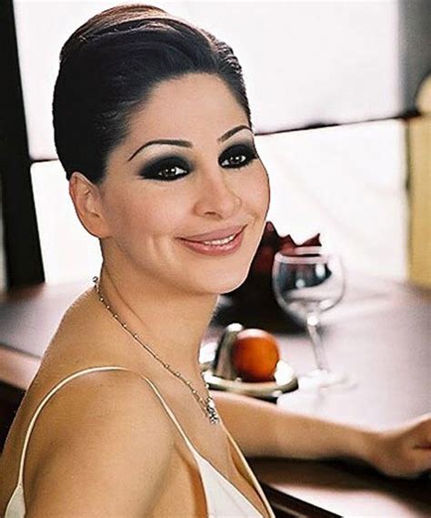 خواننده ی زیبای لبنانی گالری عکس مطالب خواندنی