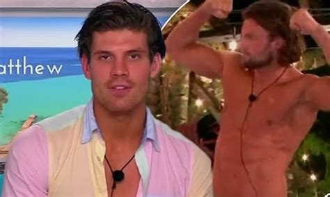 love island australia s eoghan murphy agrees to strip naked