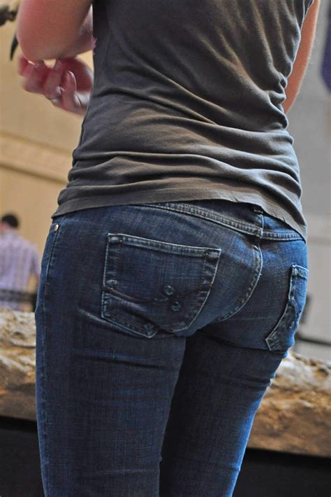amateur jeans candid street voyeur hot nice tight or shapely ass hi