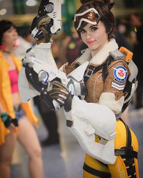 overwatch tracer cosplay by amouranth aipt