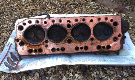 mikes austin  somerset exhaust valve   progress  repair