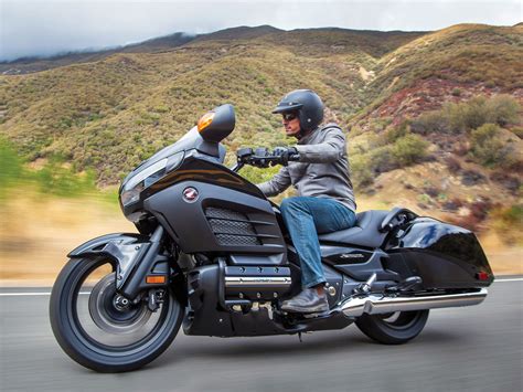 honda gold wing fb deluxe review specifications
