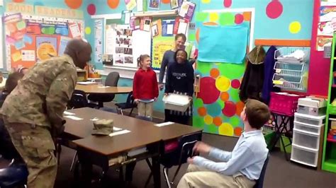 daddy surprises daughter in classroom after returning from afghanistan youtube