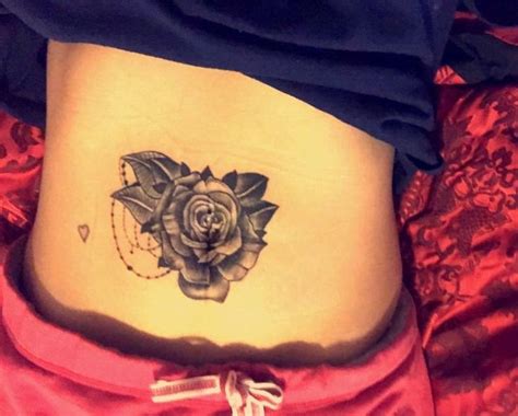 Roses Covered Belly Button Belly Tattoos Belly Button