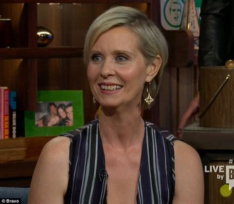 cynthia nixon gushes about sarah jessica parker s new show on wwhl daily mail online