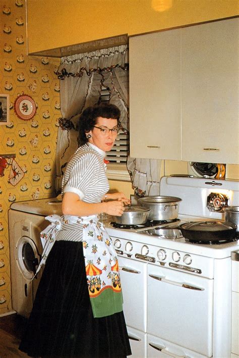 Vintage Housewife Vintage Kitchen Retro Housewife