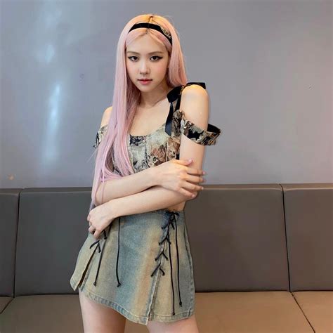 These Sexy Pictures Of Blackpink S Rosé Will Leave You Shocked Iwmbuzz