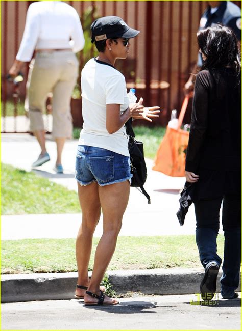 Halle Berry Ass Shemale Fuck Galleries