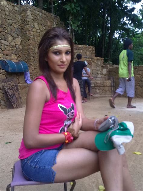 srilankan models pushpika sandamali hot photo collection ~ the universe of actress