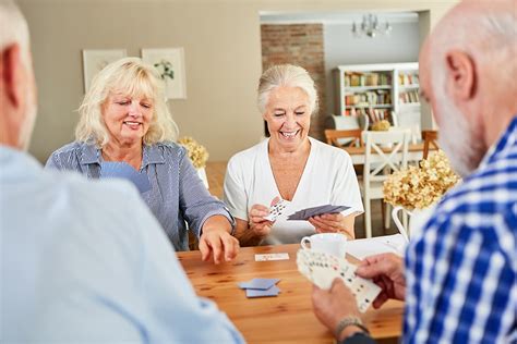 reasons  retirement villages  good   retireaustralia