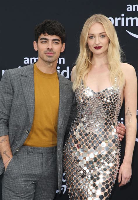 Joe Jonas And Sophie Turner Tie The Knot At A Lavish French