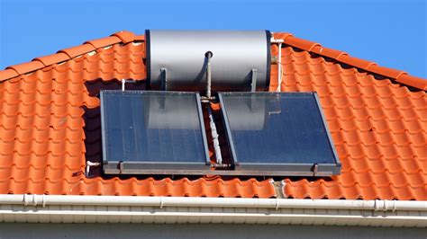 solarni panely na ohrev vody cena srovnani jak je vyrobit doma