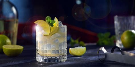 15 Best Low Calorie Alcoholic Drinks For Guilt Free Sipping