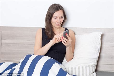 Growing Numbers Of Women Using Tinder To Find Men For Household Tasks