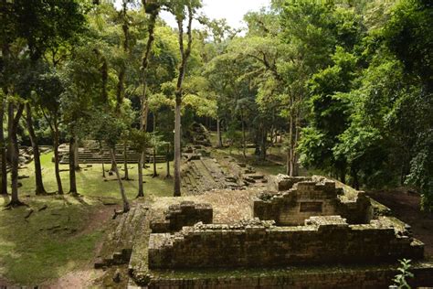 caribbean islands  mayan ruins  honduras   adventurer