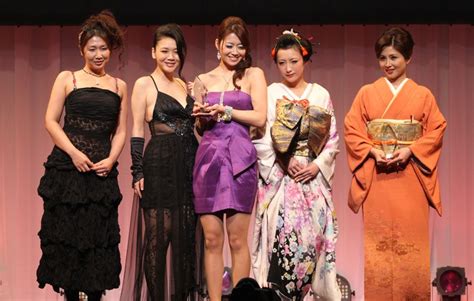 Maki Hojo Named Best Mature Actress At 2012 Porn Awards Tokyoreporter