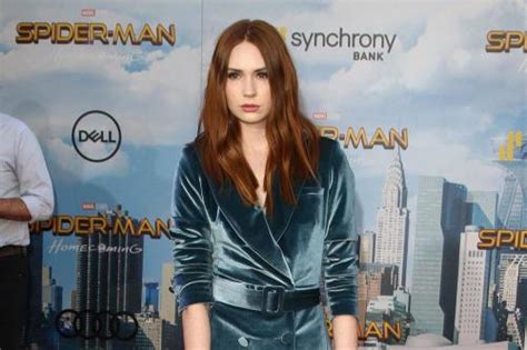 karen gillan i m an awkward person