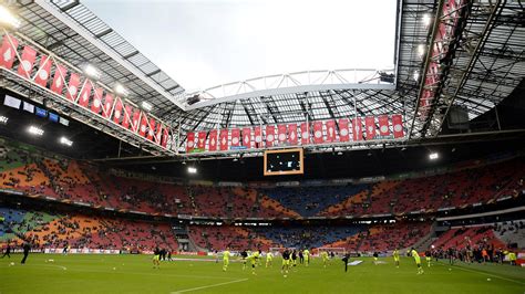 ajaxin stadinin ismi artik johan cruyff arena hollanda ligi   futbol eurosport