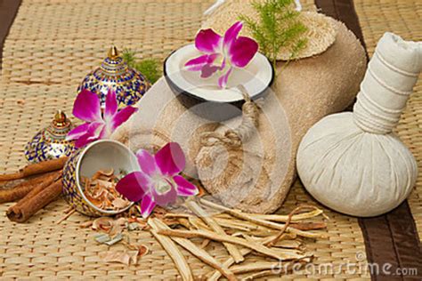 Thai Spa Massage Setting Massage Oil Body Scrub Towels
