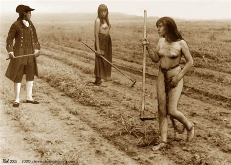 female slave chain gang