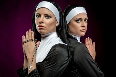 nuns  bad    read  lurid tale   lesbian  sex gang saloncom