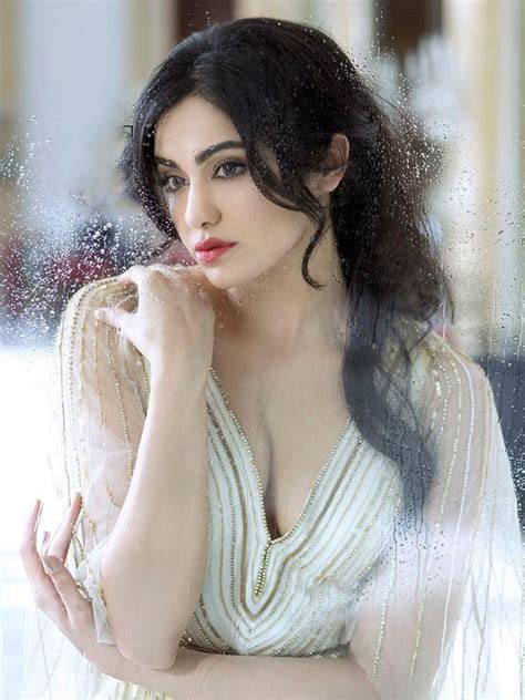 Scenic Adah Sharma Hot Looking New Full Hd Wallpapers