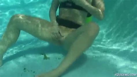laci underwater masturbation 2 porn videos